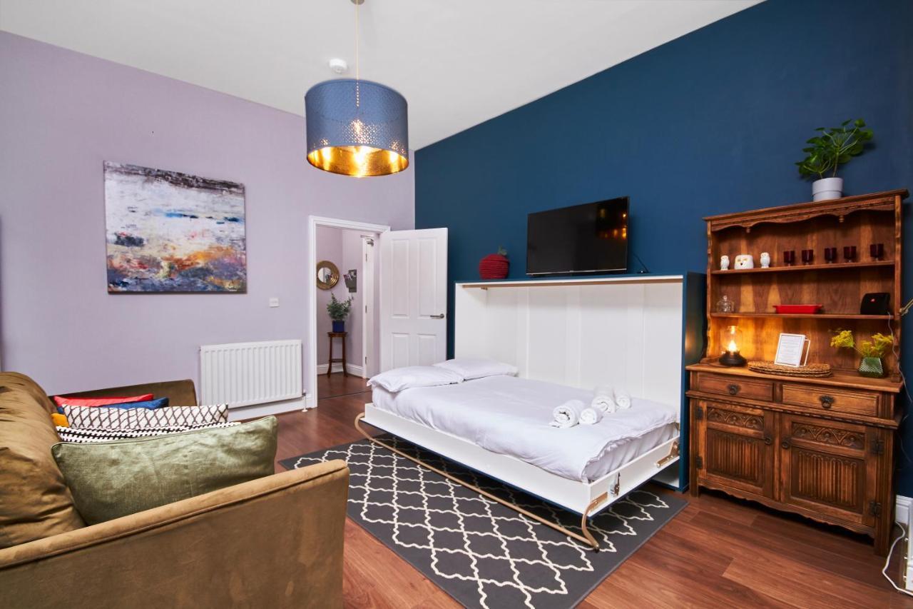 Lovely Abode In Newcastle - Sleeps 4 - Ground Floor Exterior foto